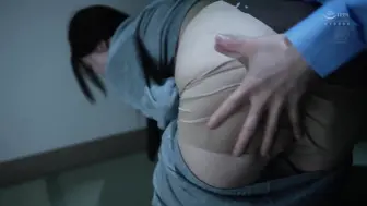 JUR-496 女囚审讯轮奸 #愛弓りょう #爱弓凉
