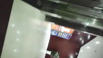 新秀上位操长腿少妇翘起屁股舔屌口交骑乘扶着腰抽插猛操抬腿侧入操的少妇肚子疼