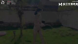 MSD-154 西双版纳野外vlog 小萝莉嫩穴遭灌精 - 萝莉